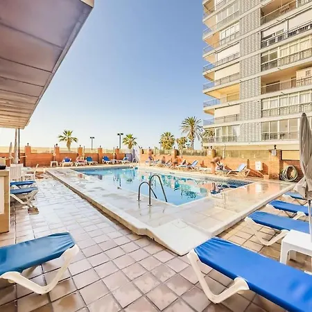113 - Beachfront With Views, Appartamento Fuengirola